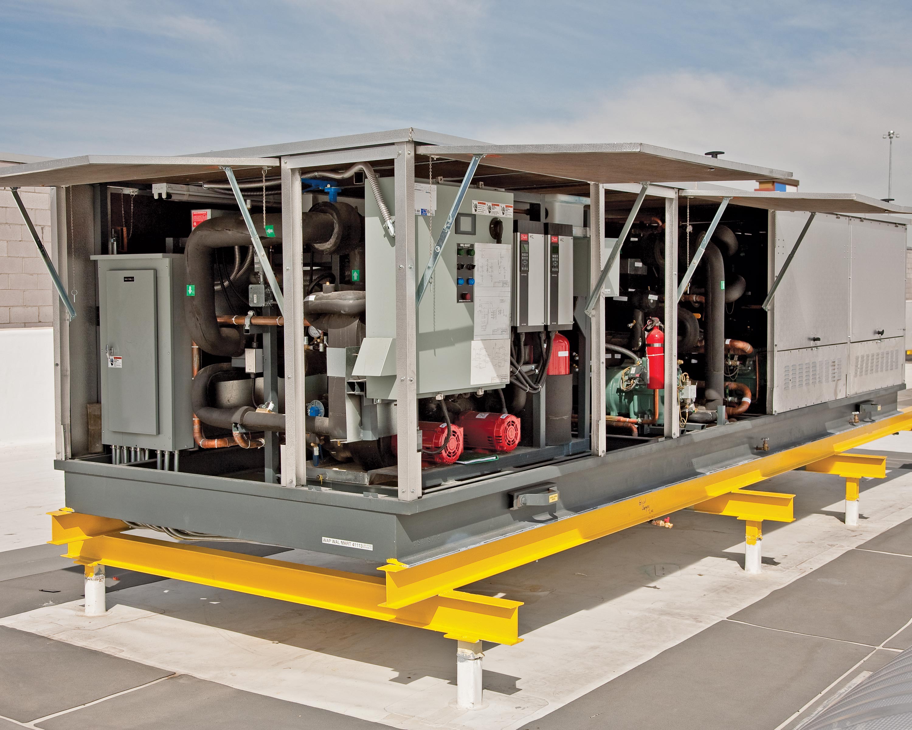 Outdoor Industrial Refrigeration System | WeatherPac – Hillphoenix